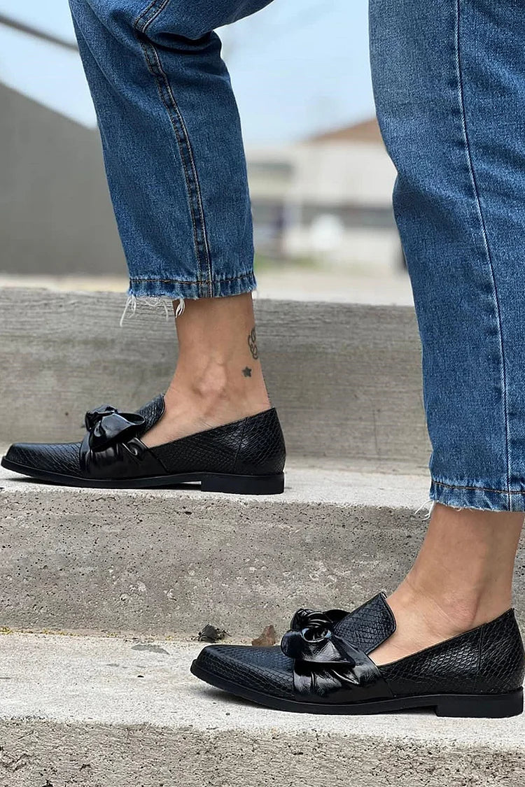 Georgia | Mocasines negros con lazo brillante
