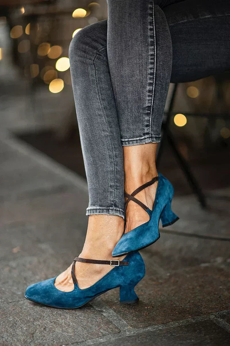 Amber | Elegantes zapatos de tacón medio con tira en el tobillo