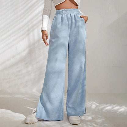 Pantalones fluidos y cómodos
