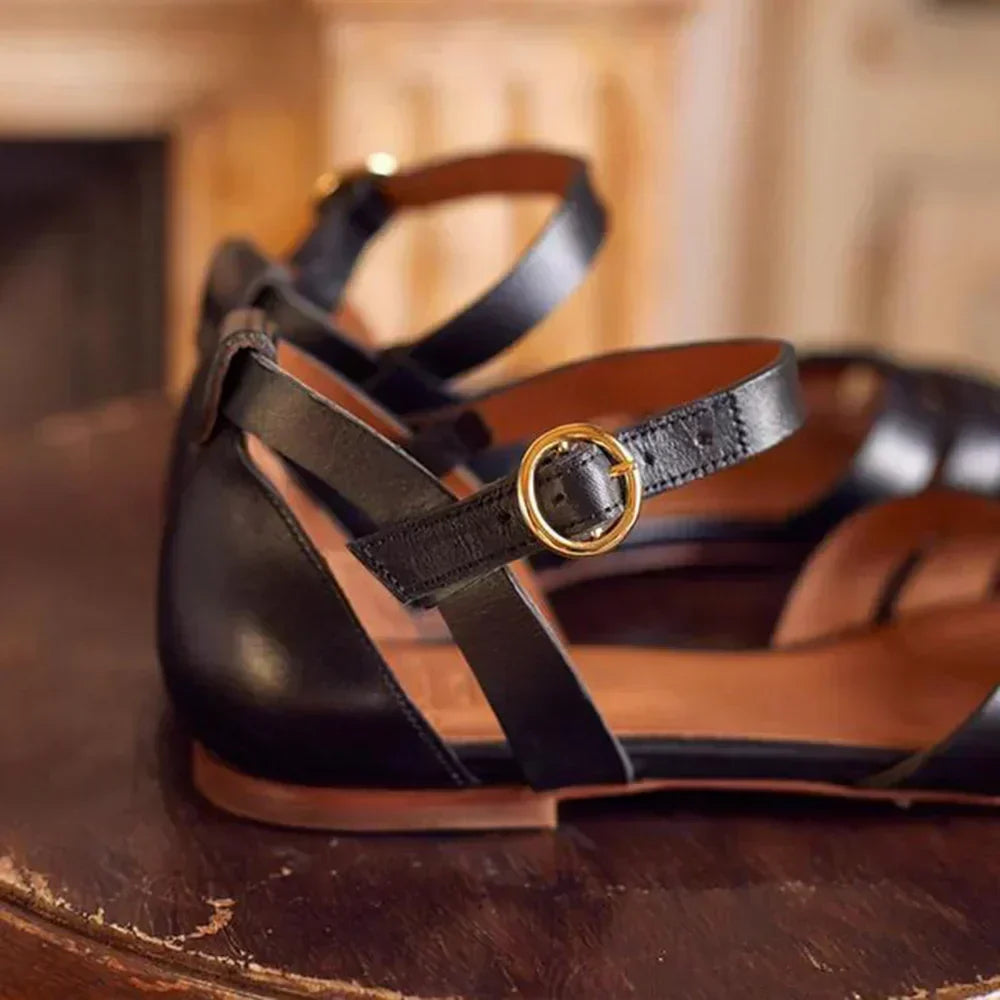 Alma | Elegantes sandalias planas con tiras