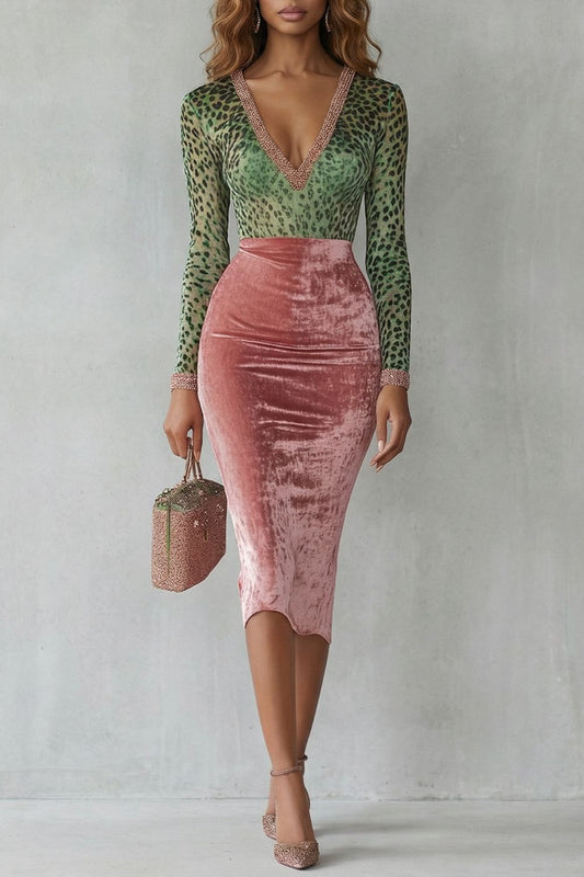 Virelline – Vestido midi ajustado al cuerpo en terciopelo con estampado de leopardo en contraste
