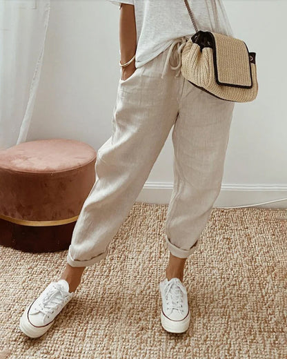 Pantalones fluidos, cómodos y elegantes.