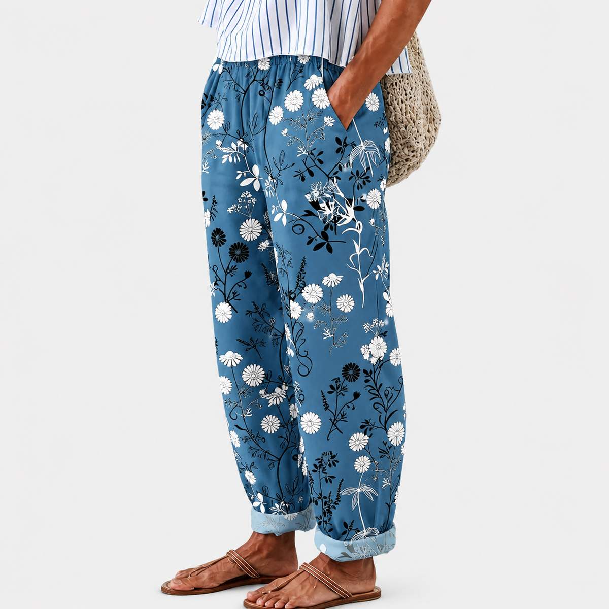 Pantalones holgados florales azules
