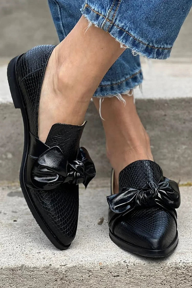 Georgia | Mocasines negros con lazo brillante