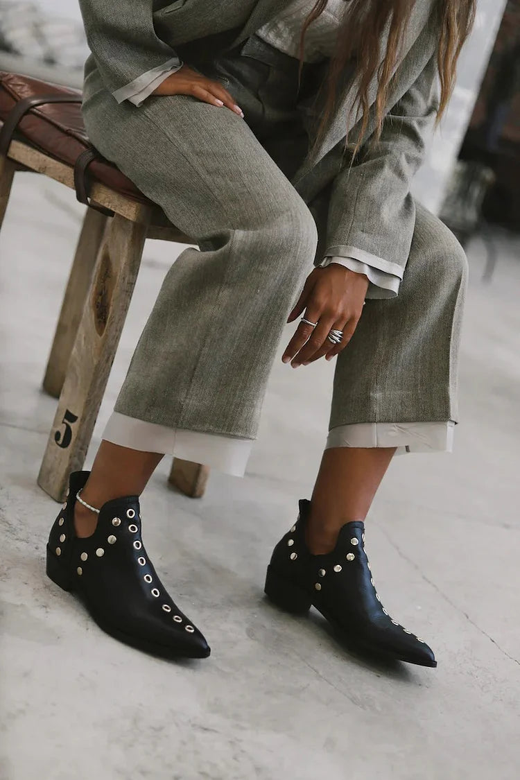 Brenda | Botines de tacón de aguja con tachuelas