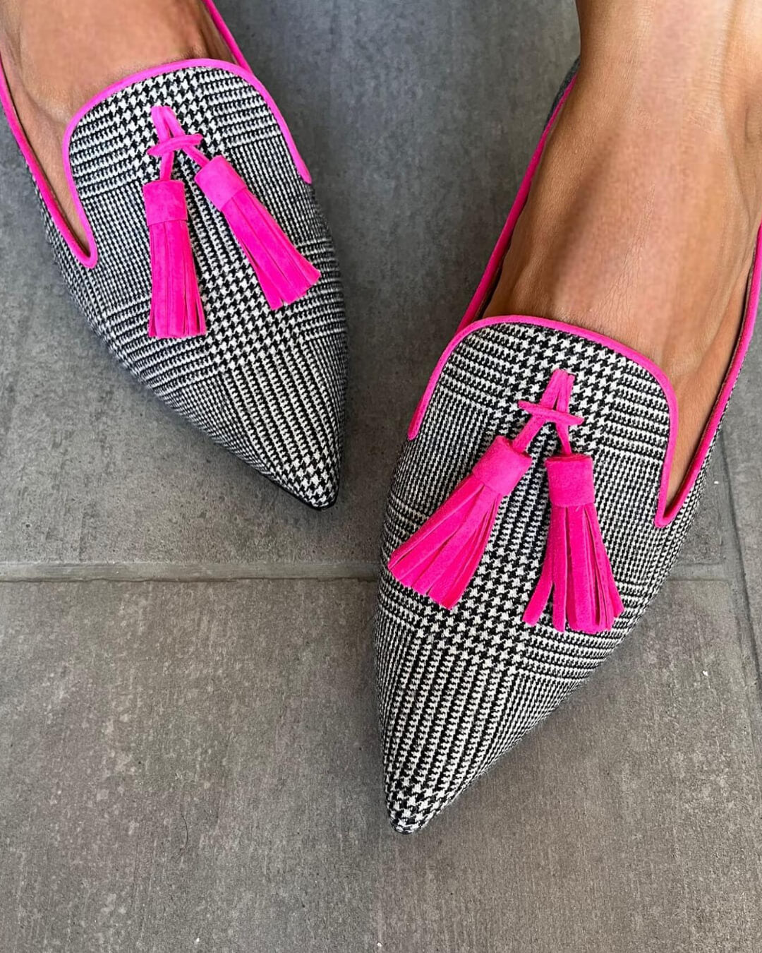 Zoe | Mocasines puntiagudos con flecos de neón