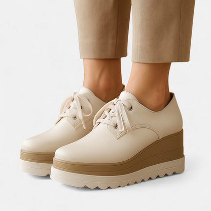 Zapatos Derby ortopédicos Chiara con suela alta