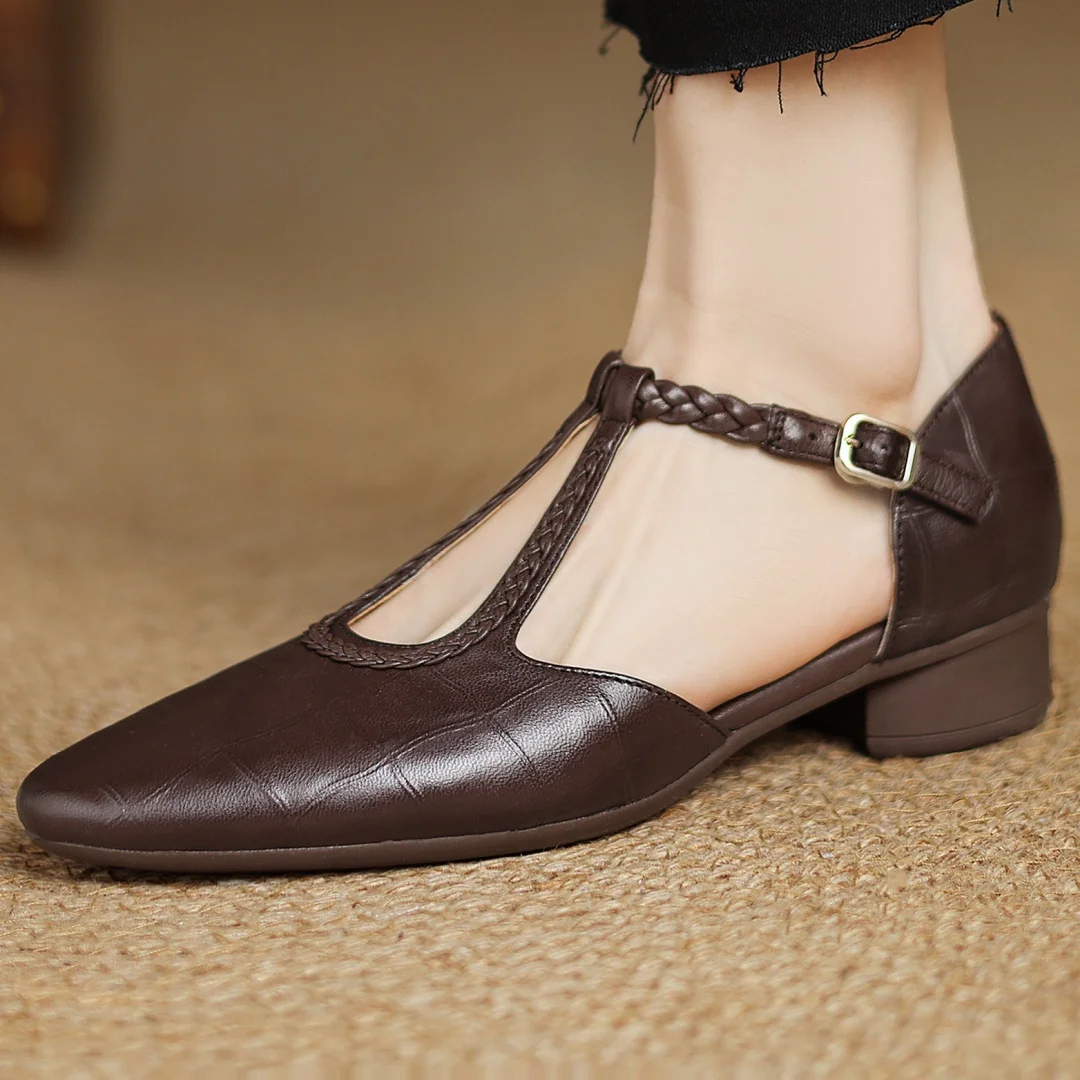 Añade zapatos Mary Jane