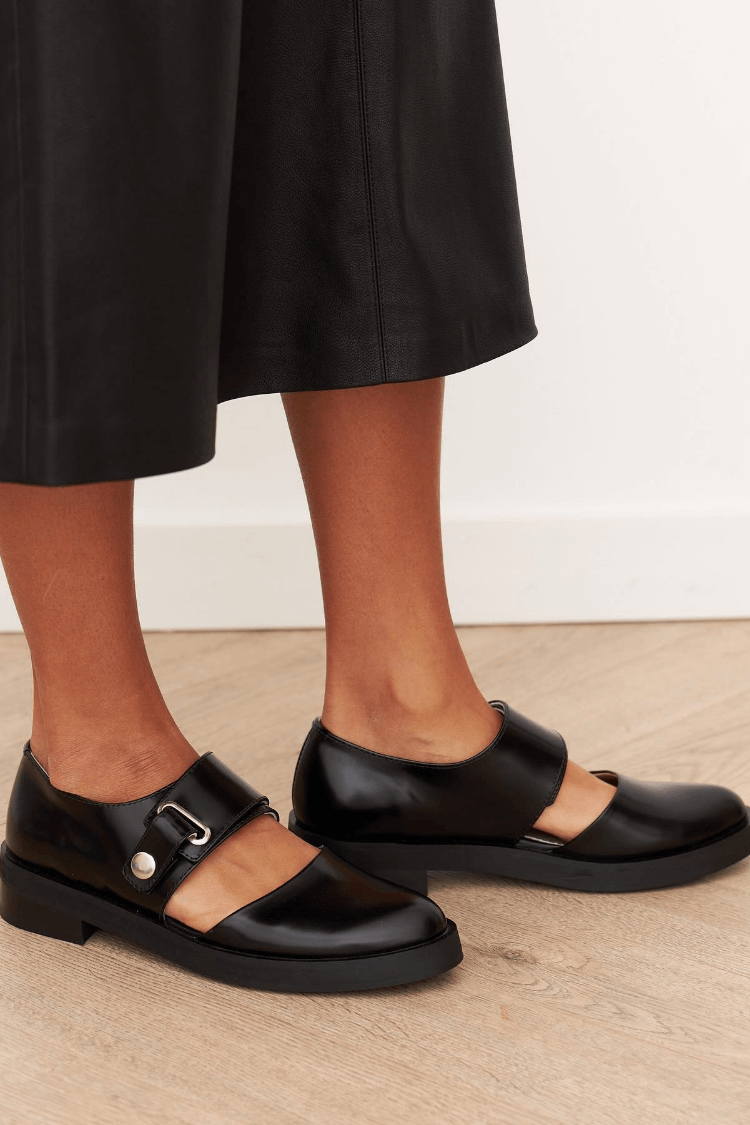 Angela | Mocasines con hebilla negra