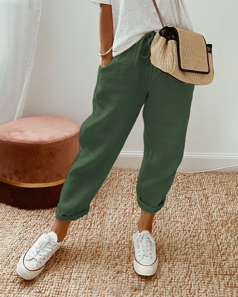 Pantalones fluidos, cómodos y elegantes.