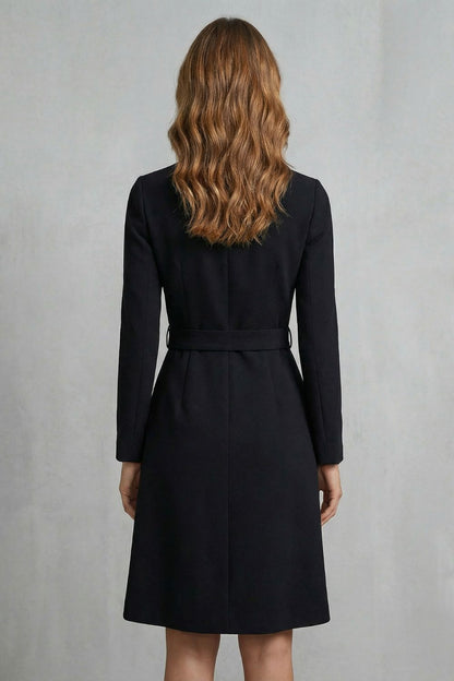 Nivara – Vestido midi de corte A con cinturón asimétrico