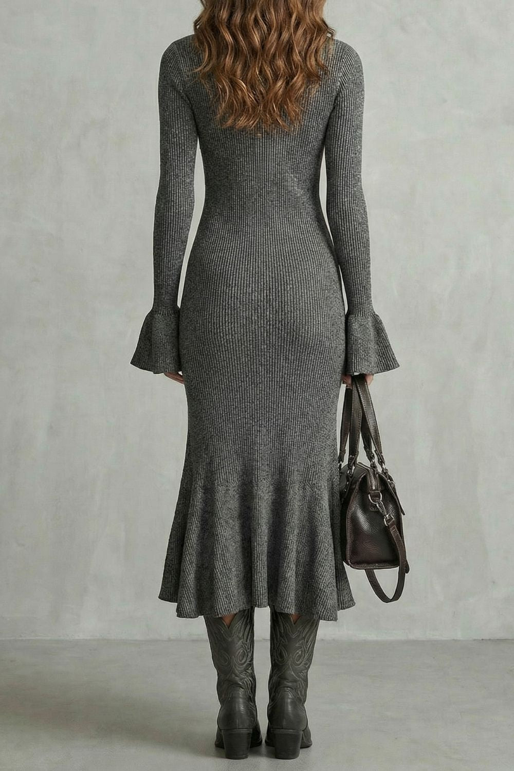 Veloria – Elegante vestido midi con mangas acampanadas y cierre de cremallera.