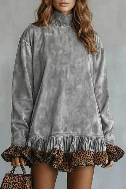 Selvatta – Vestido corto de ante con estampado de leopardo y volantes