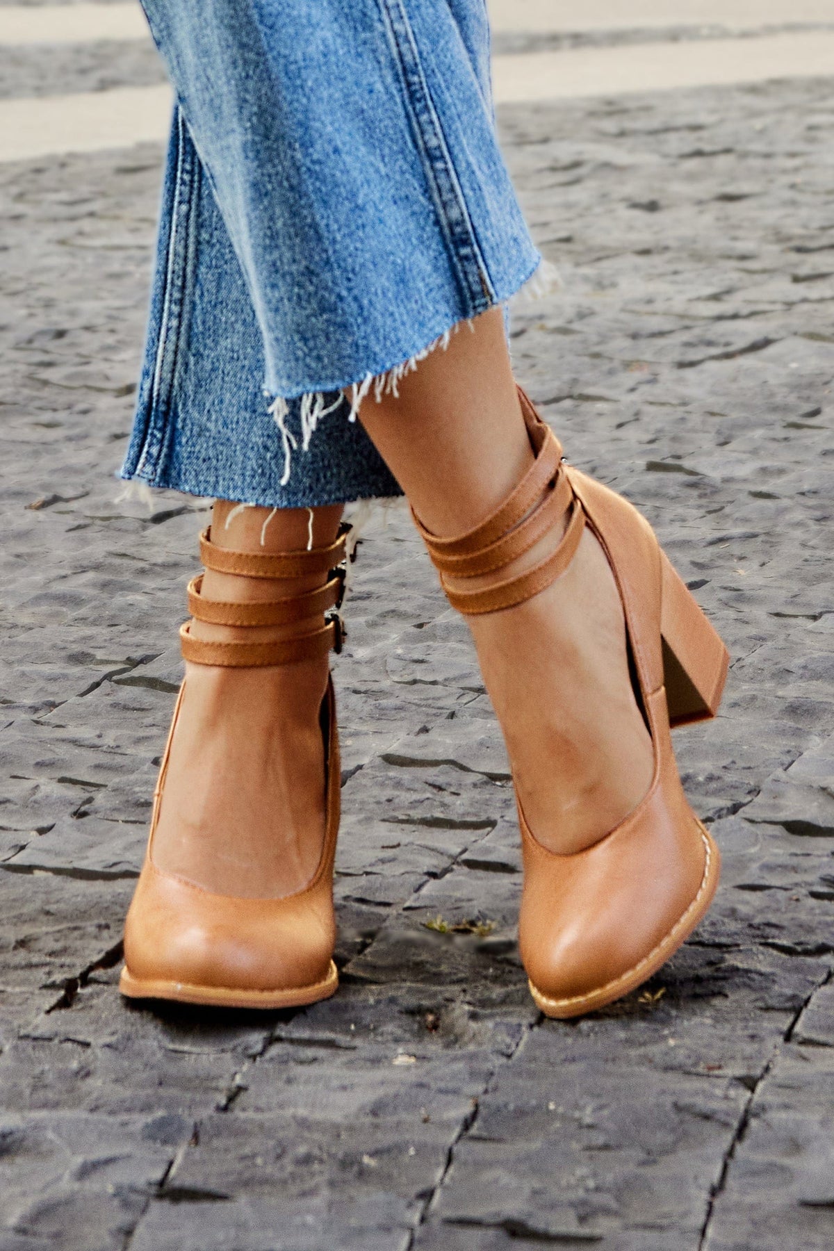 Ariana | Zapatos de tacón con triple hebilla