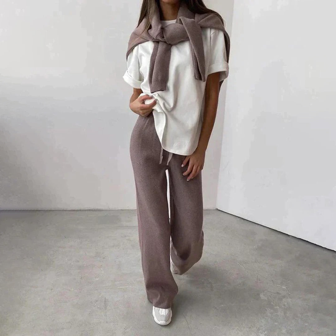 Elegante conjunto de cachemir para una comodidad inigualable.