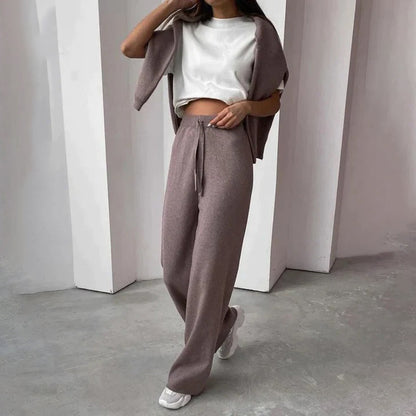 Elegante conjunto de cachemir para una comodidad inigualable.
