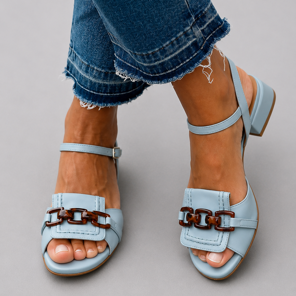 Sandalias Azzurra Confort con cadena metálica