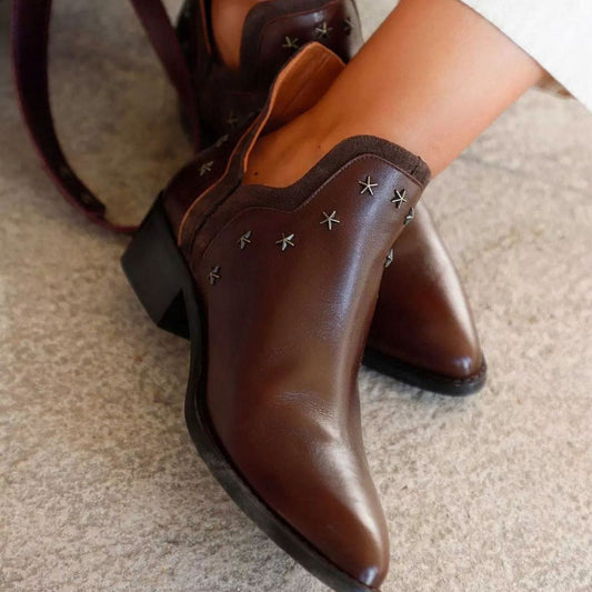 Evelyn | Botas vaqueras con tachuelas