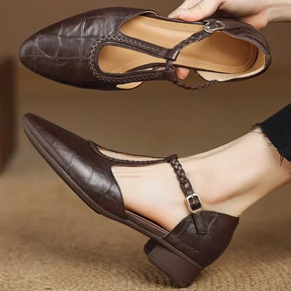 Añade zapatos Mary Jane