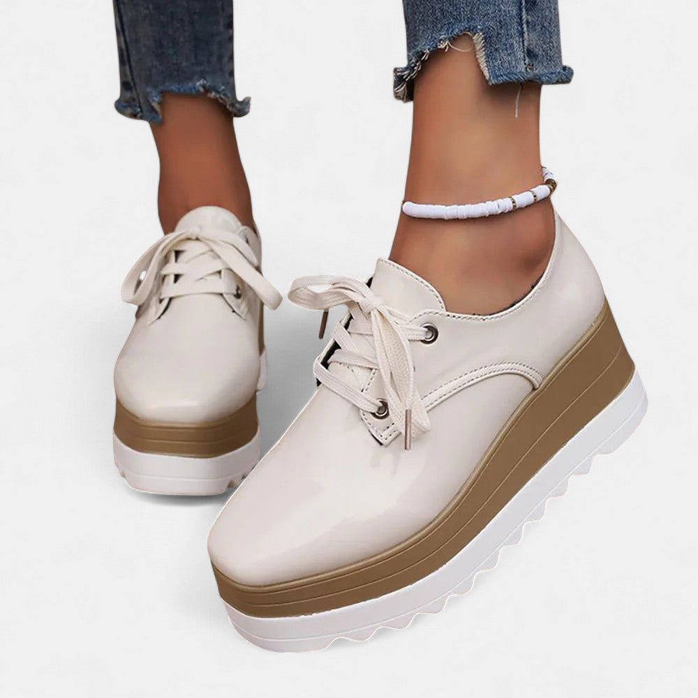 Zapatos Derby ortopédicos Chiara con suela alta