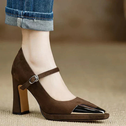 Elegantes zapatos de tacón Mora