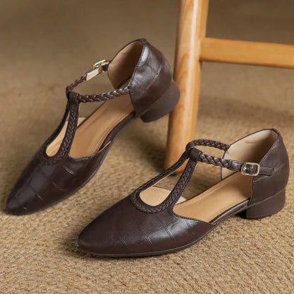 Añade zapatos Mary Jane