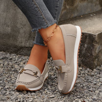 Emelia - Mocasines de lujo con detalles de cadena