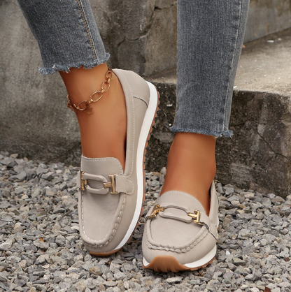 Emelia - Mocasines de lujo con detalles de cadena