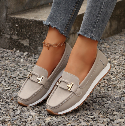 Emelia - Mocasines de lujo con detalles de cadena