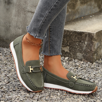 Emelia - Mocasines de lujo con detalles de cadena