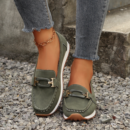 Emelia - Mocasines de lujo con detalles de cadena