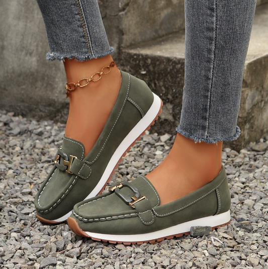 Emelia - Mocasines de lujo con detalles de cadena