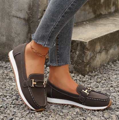 Emelia - Mocasines de lujo con detalles de cadena