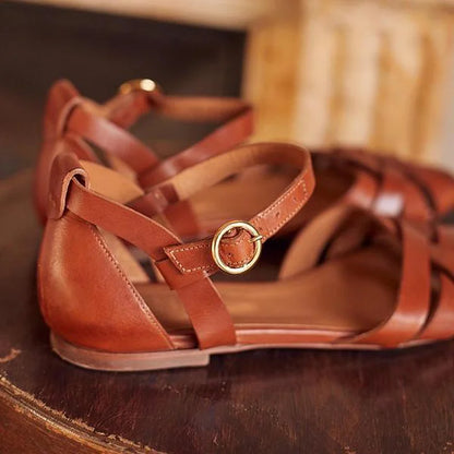 Alma | Elegantes sandalias planas con tiras