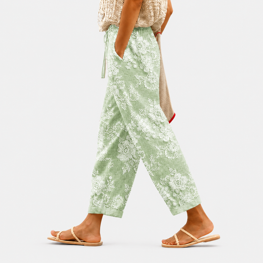 Pantalones cómodos con flores de salvia