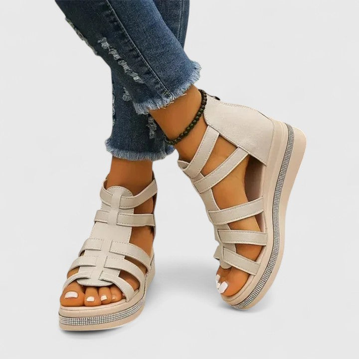 Kendall | Sandalias ortopédicas decoradas con pedrería